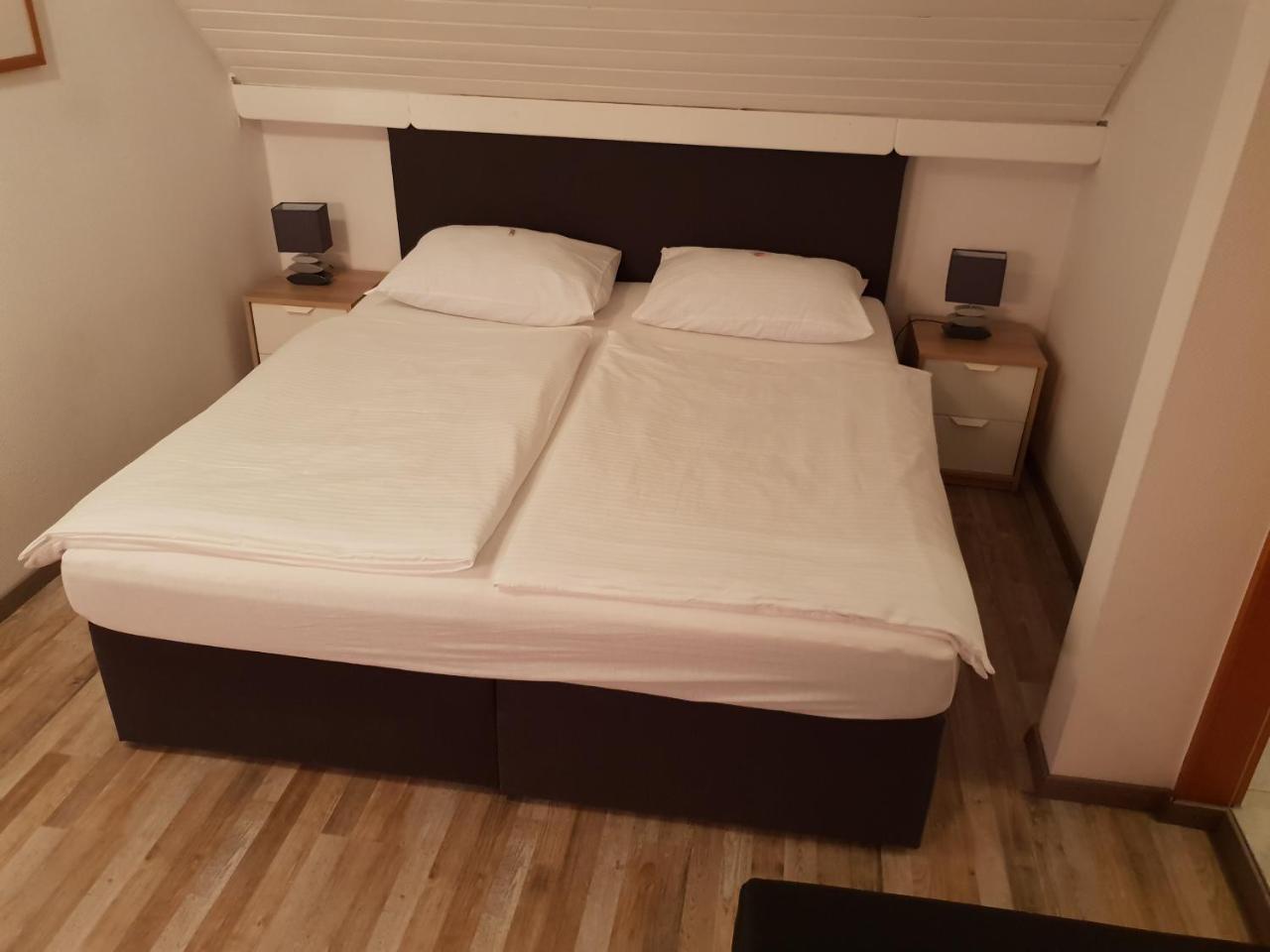 Altdeutsche Bierstuben Hotell Schwelm Eksteriør bilde